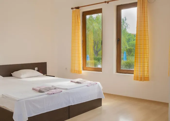 בית נופש Indigo Pismenovo